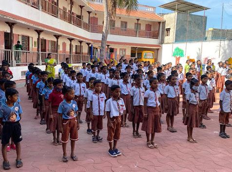  LES EXAMENS DU PREMIER TRIMESTRE (Mala India )