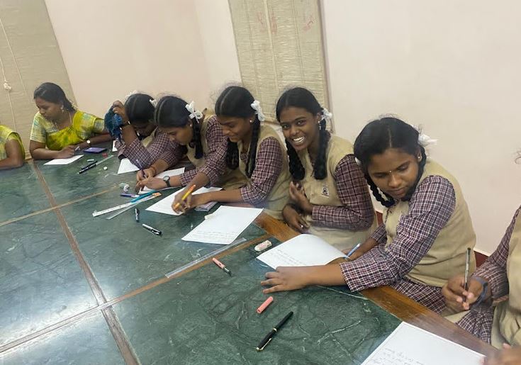  ENFIN la vie à la Gandhiji School a repris son cours normal… (Mala India )