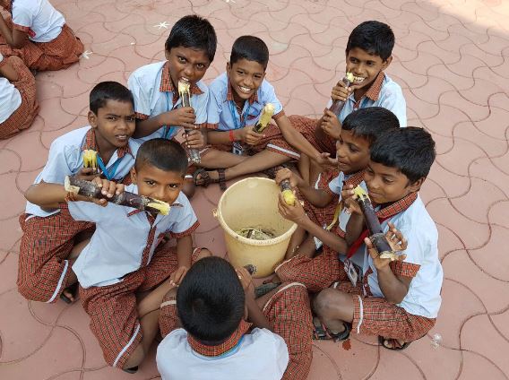  JOURNEES SPORTIVES... ET RESULTATS DES EXAMENS (Mala India )